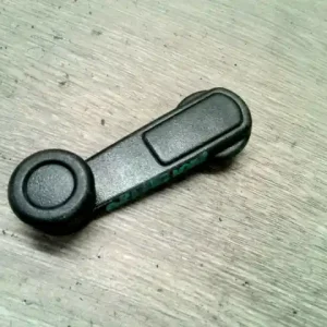 MITSUBISHI CARISMA 95.05-99.07 Ablak tekerő kar bontott alkatrész Szezonális akció