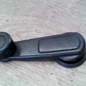 Kedvezmény MITSUBISHI CARISMA 95.05-99.07 Ablak tekerő kar bontott alkatrész