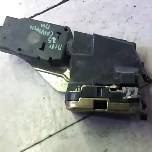 Olcsóbb MITSUBISHI CARISMA 95.05-99.07 Bal hátsó ajtó zárszerkezet központi záras bontott alkatrész