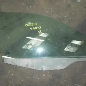 Vedd meg most MITSUBISHI CARISMA 95.05-99.07 Jobb első ajtóüveg bontott alkatrész