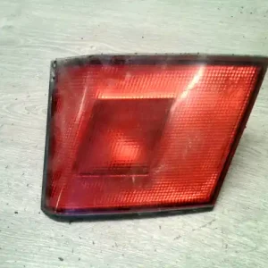 Csak ma MITSUBISHI CARISMA 95.05-99.07 Jobb belső hátsó lámpa bontott alkatrész