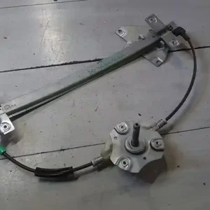 Különleges ajánlat MITSUBISHI CARISMA 95.05-99.07 Jobb hátsó ablakemelő szerkezet mechanikus bontott alkatrész