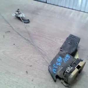 MITSUBISHI CARISMA 95.05-99.07 Jobb hátsó ajtó zárszerkezet központi záras bontott alkatrész Biztonságos fizetés