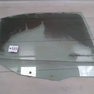 Prémium MITSUBISHI CARISMA 95.05-99.07 Jobb hátsó ajtóüveg bontott alkatrész