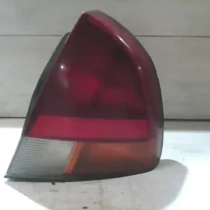 Olcsóbb MITSUBISHI CARISMA 95.05-99.07 Jobb hátsó lámpa külső, 4 ajtós bontott alkatrész