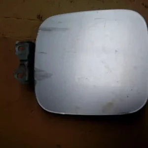 Outlet MITSUBISHI CARISMA 95.05-99.07 Tankajtó bontott alkatrész