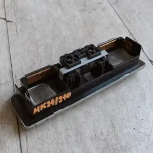 Szezonális akció MITSUBISHI CARISMA 95.05-99.07 Utastér világítás első bontott alkatrész