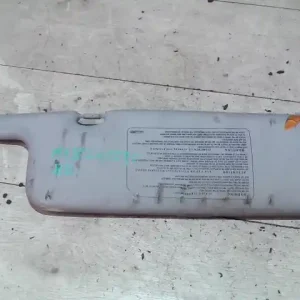 Vásárlói kedvenc MITSUBISHI CARISMA 99.08- Bal napellenző bontott alkatrész