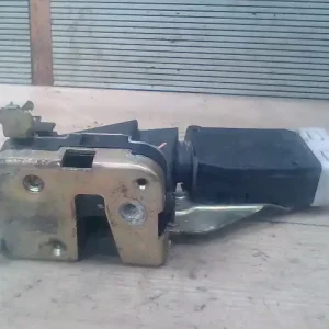 Biztonságos vásárlás MITSUBISHI CARISMA 99.08- Jobb hátsó ajtó zárszerkezet központi záras 5 ajtós bontott alkatrész