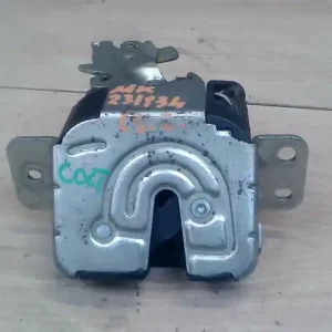 Ingyenes szállítás MITSUBISHI COLT 04.04-08.09 Csomagtér ajtó zárszerkezet 5 ajtós bontott alkatrész