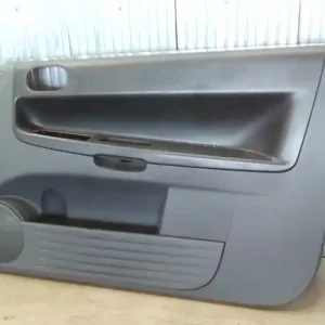 Nézd meg most MITSUBISHI COLT 04.04-08.09 Jobb első ajtó kárpit bontott alkatrész