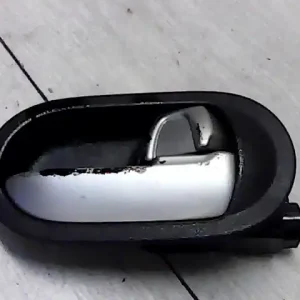 Biztonságos vásárlás MITSUBISHI COLT 04.04-08.09 Jobb első belső kilincs bontott alkatrész