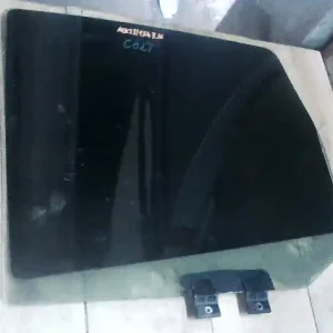 Vásárlói kedvenc MITSUBISHI COLT 04.04-08.09 Jobb hátsó ajtóüveg 5 ajtós,sötétített bontott alkatrész