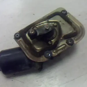 MITSUBISHI COLT 86-89 Ablaktörlő motor első bontott alkatrész Bestseller