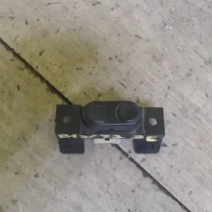 Végkiárusítás MITSUBISHI COLT 89-92 Jobb első ablakemelő kapcsoló 5 db érintkezős bontott alkatrész