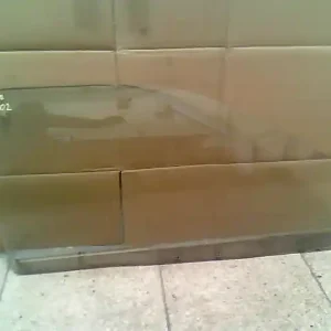 Szuper ajánlat MITSUBISHI COLT 92-96 Jobb első ajtóüveg színezett, zöld, 3 ajtós bontott alkatrész