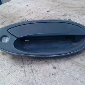 Szuper ajánlat MITSUBISHI COLT 92-96 Jobb első külső kilincsbontott alkatrész