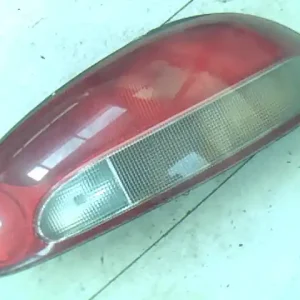 Árengedmény MITSUBISHI COLT 92-96 Jobb hátsó lámpa bontott alkatrész