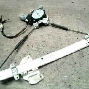 Ne maradj le MITSUBISHI COLT 96-98 Jobb első ablakemelő szerkezet elektromos 3 ajtós bontott alkatrész