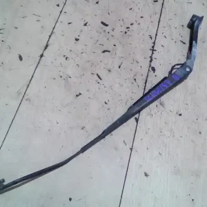 MITSUBISHI COLT 98-03 Ablaktörlő kar bal első bontott alkatrész Vásárlói kedvenc