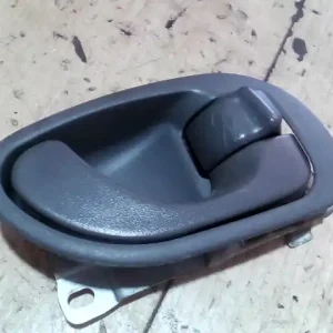 MITSUBISHI COLT 98-03 Jobb első belső kilincs bontott alkatrész Biztonságos vásárlás