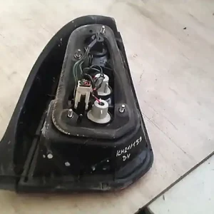 Utolsó esély MITSUBISHI COLT 98-03 Bal hátsó lámpa bontott alkatrész