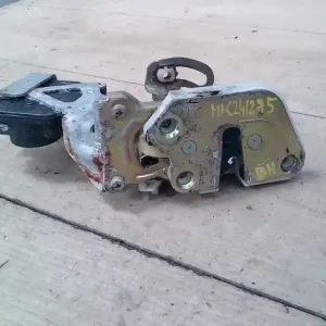 MITSUBISHI GALANT Bal hátsó ajtó zárszerkezet központi záras bontott alkatrész Árcsökkenés