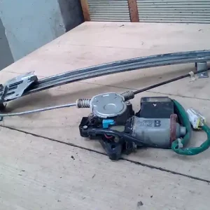 Kihagyhatatlan ajánlat MITSUBISHI GALANT Jobb első ablakemelő szerkezet elektromos bontott alkatrész