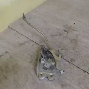 MITSUBISHI L200 Bal első ajtó zárszerkezet mechanikus 3 ajtós bontott alkatrész Vedd meg most