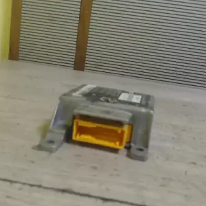 Rendeld meg most ALFA ROMEO 145 Légzsák indító elektronika bontott alkatrész