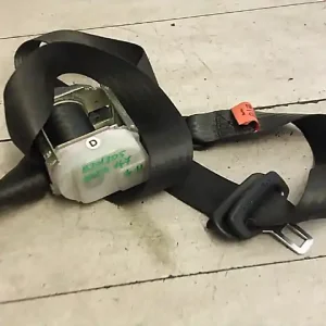 Vedd meg most ALFA ROMEO 147 00.10-04.10 Jobb hátsó biztonsági öv bontott alkatrész