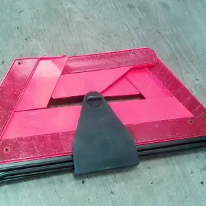 AUDI A6 97-04 Elakadásjelző háromszög bontott alkatrész Vásárlói kedvenc