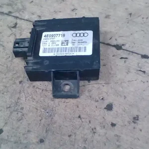 Ne maradj le AUDI A8 2003.01.01-2010.02.28 Immobiliser modul bontott alkatrész
