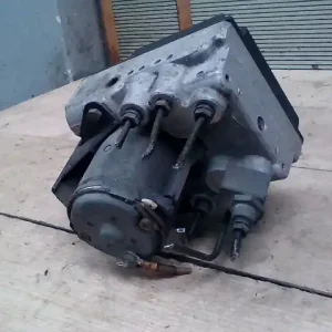 BMW E39 95-03 Abs kocka2,5i bontott alkatrész Népszerű