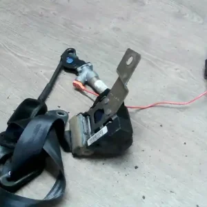 Azonnali szállítás CITROEN XSARA 97.11-00.10 Jobb első biztonsági öv övfeszítővel bontott alkatrész