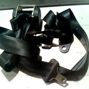 Népszerű DACIA LOGAN 04.11-08.06 Hátsó középső biztonsági öv 4 ajtós, sedan bontott alkatrész