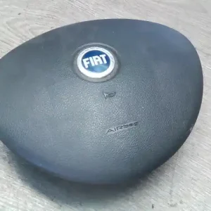 Vásárlói kedvenc FIAT PUNTO III. Kormány légzsák bontott alkatrész