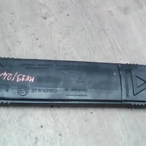 FORD FOCUS 98-04 Elakadásjelző háromszög bontott alkatrész Kiárusítás