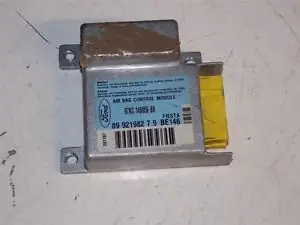 Expressz szállítás FORD KA 96-09 Légzsák indító elektronika bontott alkatrész