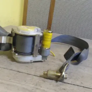 Árengedmény HYUNDAI Santa Fe 2001.03.01-2006.01.30 Bal első biztonsági öv bontott alkatrész