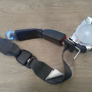 Biztonságos fizetés INFINITI G37 Cabrio Jobb hátsó biztonsági öv bontott alkatrész