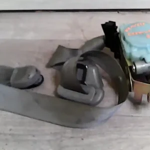 Expressz szállítás KIA CARNIVAL Jobb első biztonsági öv bontott alkatrész