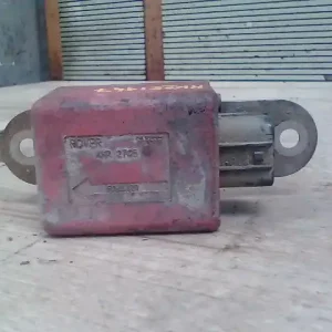 Vedd meg online LANDROVER DISCOVERY I. 94-99 Jobb első légzsákindító homlokfalon bontott alkatrész