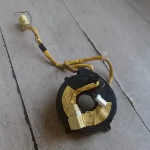 Utolsó esély MAZDA DEMIO 98.08-00.05 Légzsák átvezető szalagkábel bontott alkatrész