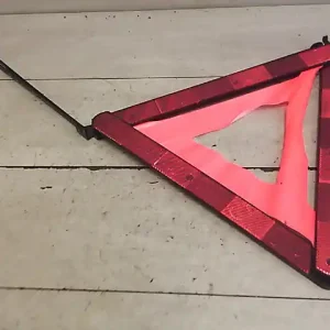 Legjobb ár MERCEDES A W168 1997.10.01-2001.04.30 Elakadásjelző háromszög bontott alkatrész