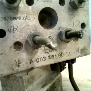 Vedd meg online MERCEDES E (W210) 99.07.01-02.04.30 Abs kocka2.2 d bontott alkatrész