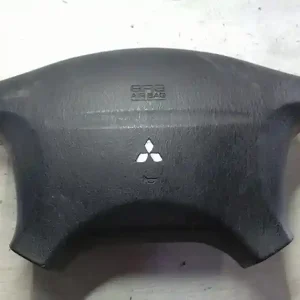 Rendeld meg most MITSUBISHI CARISMA 95.05-99.07 Kormány légzsák bontott alkatrész