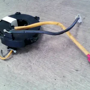 MITSUBISHI CARISMA 95.05-99.07 Légzsák átvezető szalagkábel bontott alkatrész Expressz kézbesítés