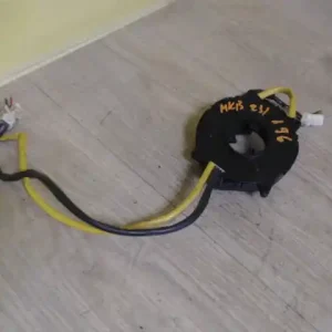 Korlátozott ajánlat MITSUBISHI GALANT 93- Légzsák átvezető szalagkábel 2.0 i bontott alkatrész