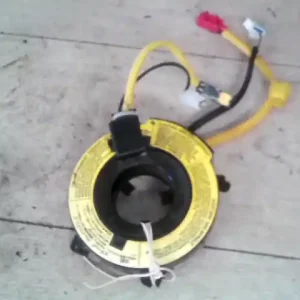 Alacsony ár MITSUBISHI Space Star 2000.09.01-2004.12.03 Légzsák átvezető szalagkábel bontott alkatrész